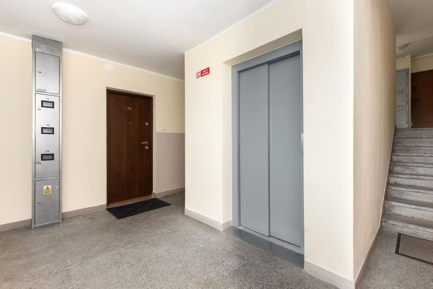 Superapart Belwederska Room B Ministudio Warsawa Bagian luar foto
